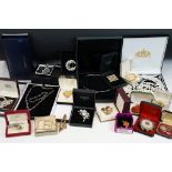A collection of jewellery to include many silver examples and some gold together with a small