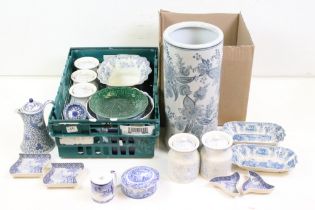 Collection of mixed blue & white ceramics to include Burleigh 'Asiatic Pheasants' (storage jars,