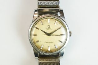 A gents Omega Seaaster automatic wristwatch, champagne dial with baton markers, Omega logo to crown.