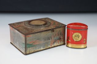 1920s Carr & Co 'dice casket' biscuit tin featuring Japanese style design with a windowed