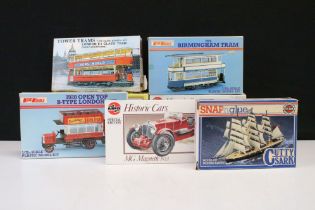 Seven boxed plastic model kits to include 4 x Airfix (sealed 02451 1/32 Bugatti35B 1930, 02452 1/