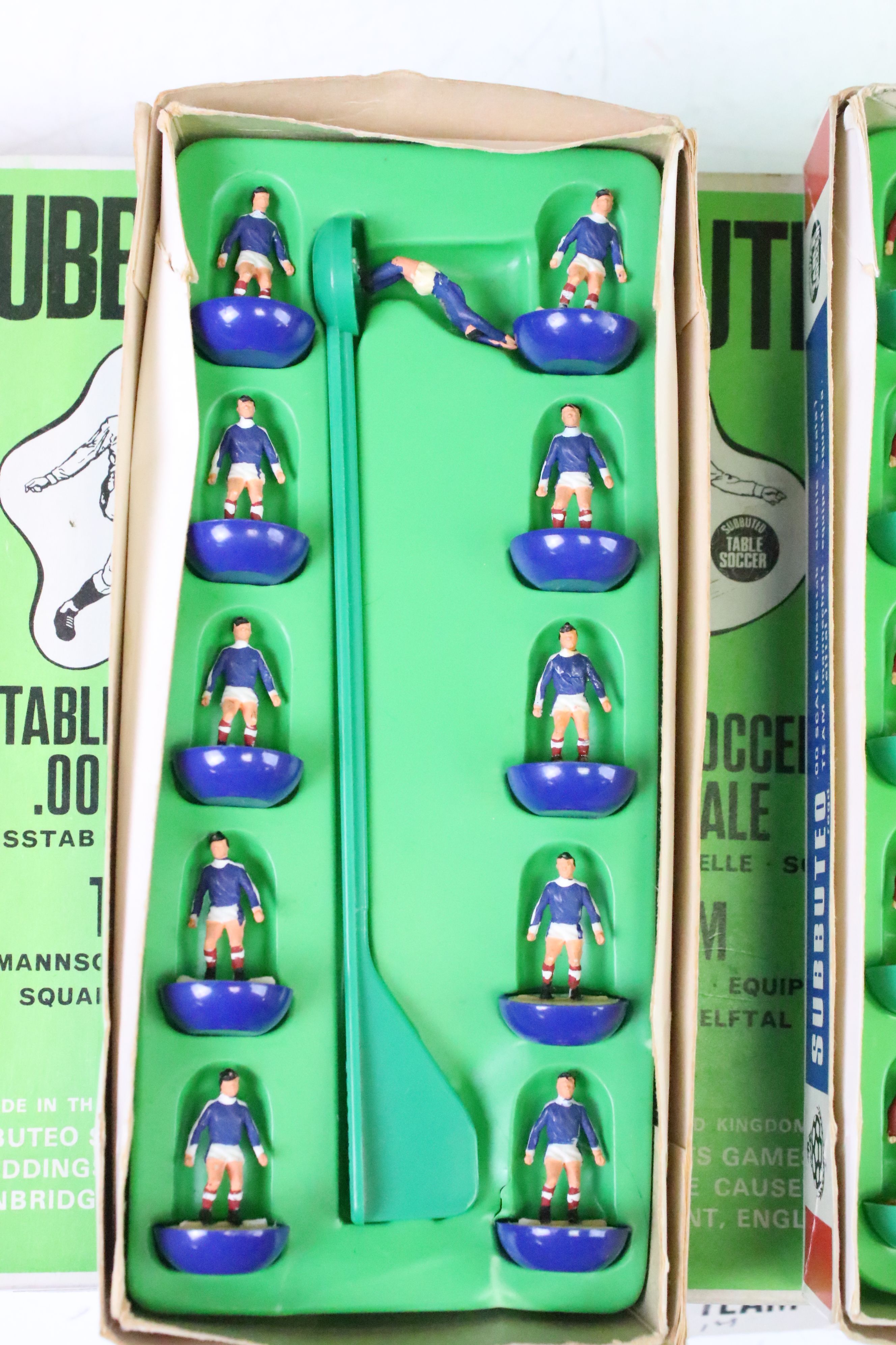 Subbuteo - Collection of 45 HW & Zombie teams to include Brazil, Arsenal, Liverpool, 3 x West Ham, - Image 3 of 10