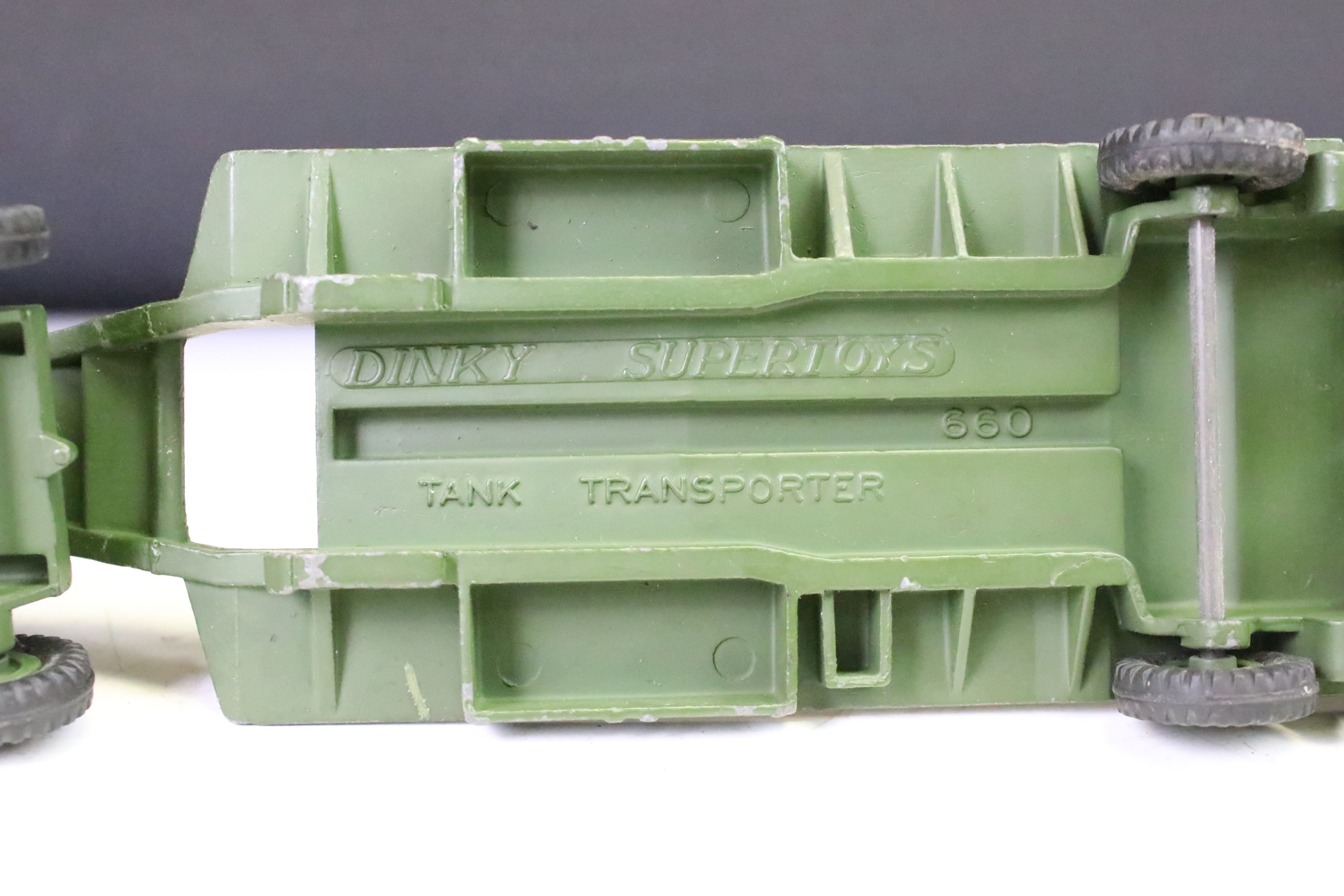 Three boxed Dinky military diecast models to include 697 25-Pounder Field Gun Set, 660 Tank - Image 8 of 13
