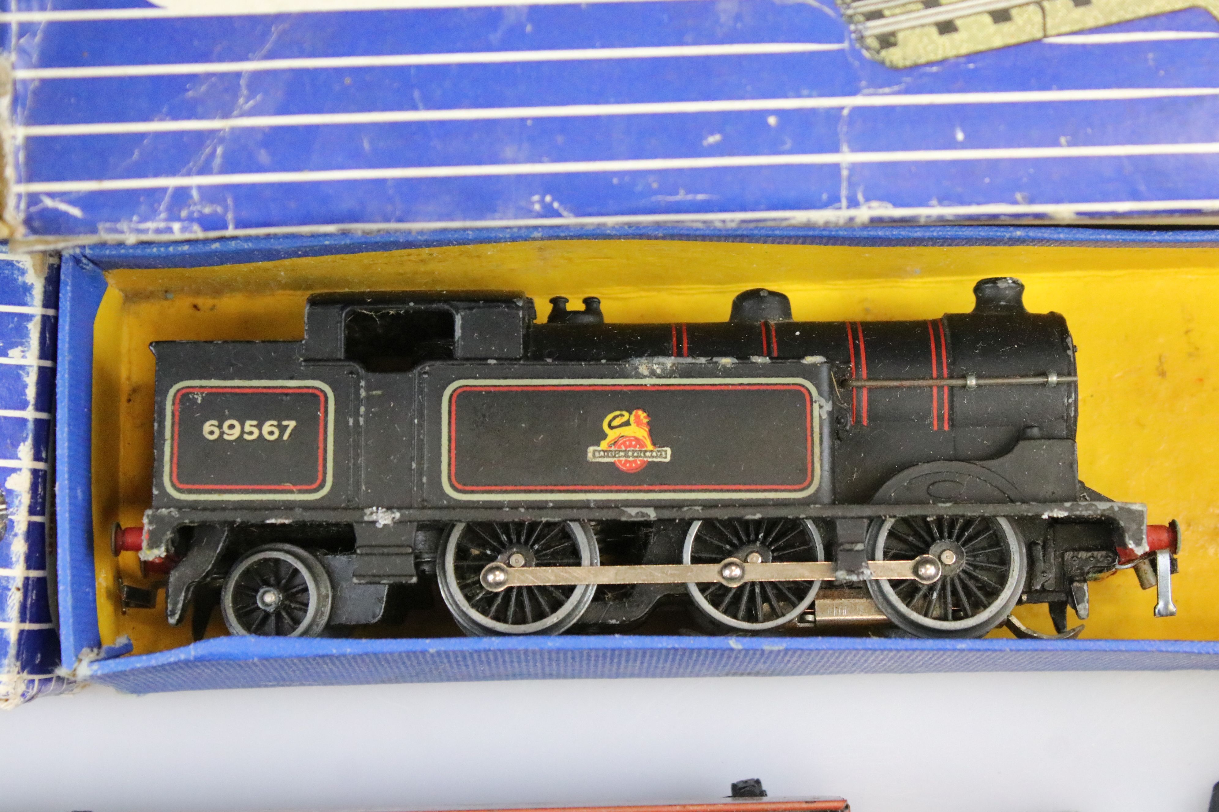 Large quantity of Hornby Dublo / O gauge / OO gauge model railway to include 2 x boxed Hornby - Image 8 of 14