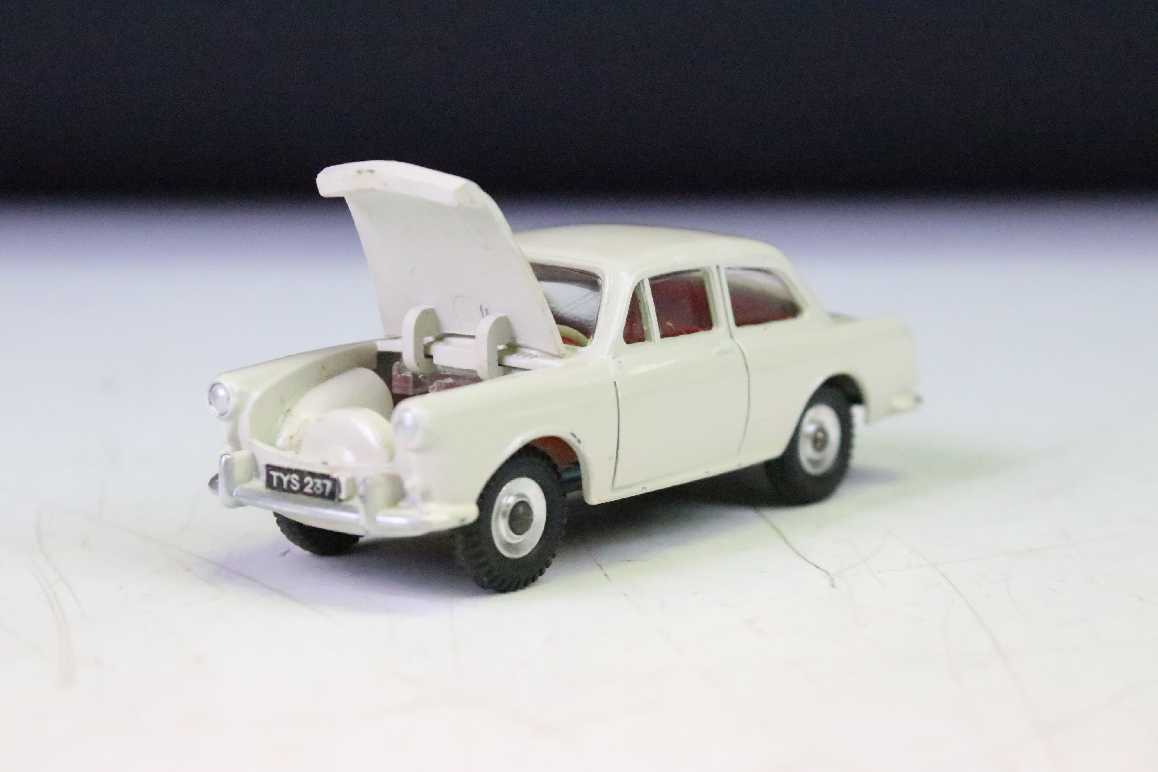 Three boxed Dinky diecast models to include 144 Volkswagen 1500 in white with red interior ( - Image 10 of 13