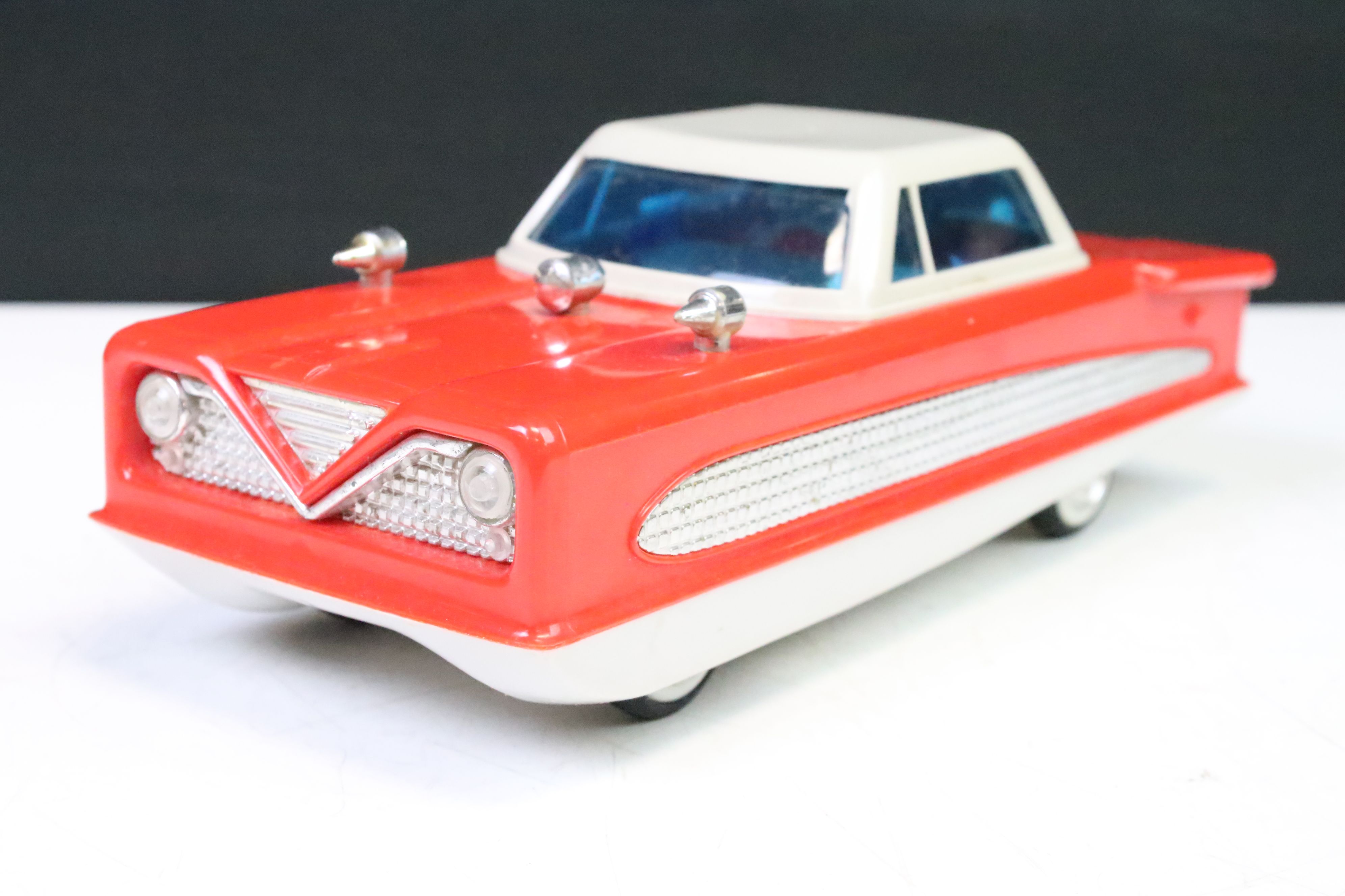 Boxed HIS (Hong Kong) battery operated No R3317 Amphibious Car plastic model in red & white, vg with - Image 2 of 4