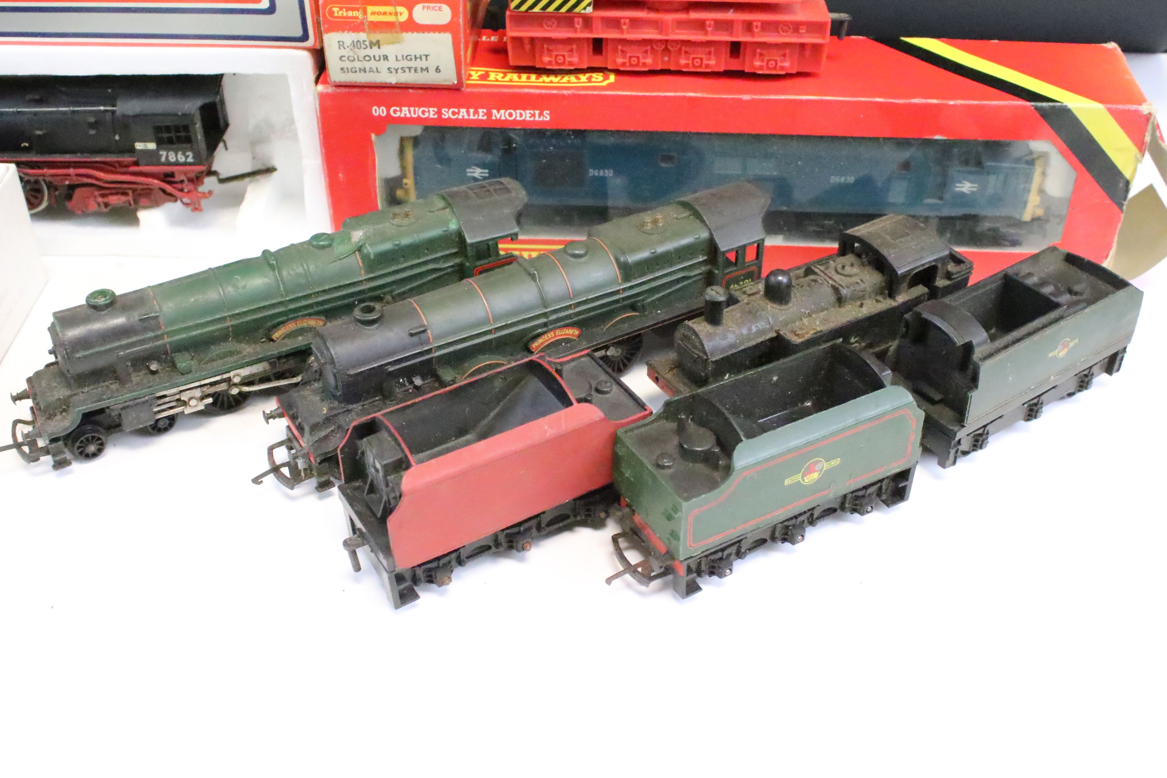 Group of OO gauge model railway to include locomotives, track, spares and repairs, features a KTM - Image 3 of 7