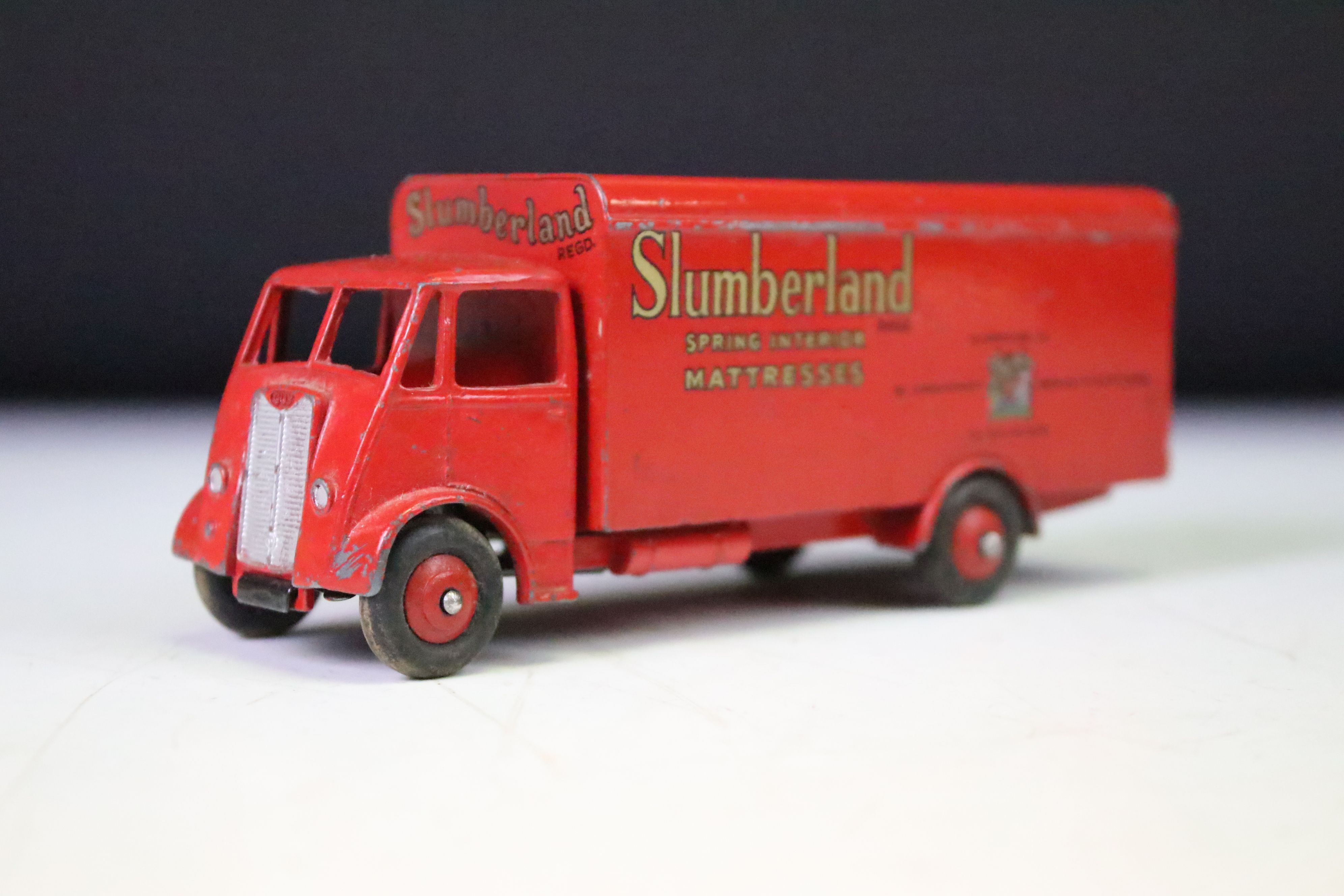 Two boxed Dinky Guy Van diecast models to include 514 with Slumberland decals and 918 Guy van with - Image 6 of 9