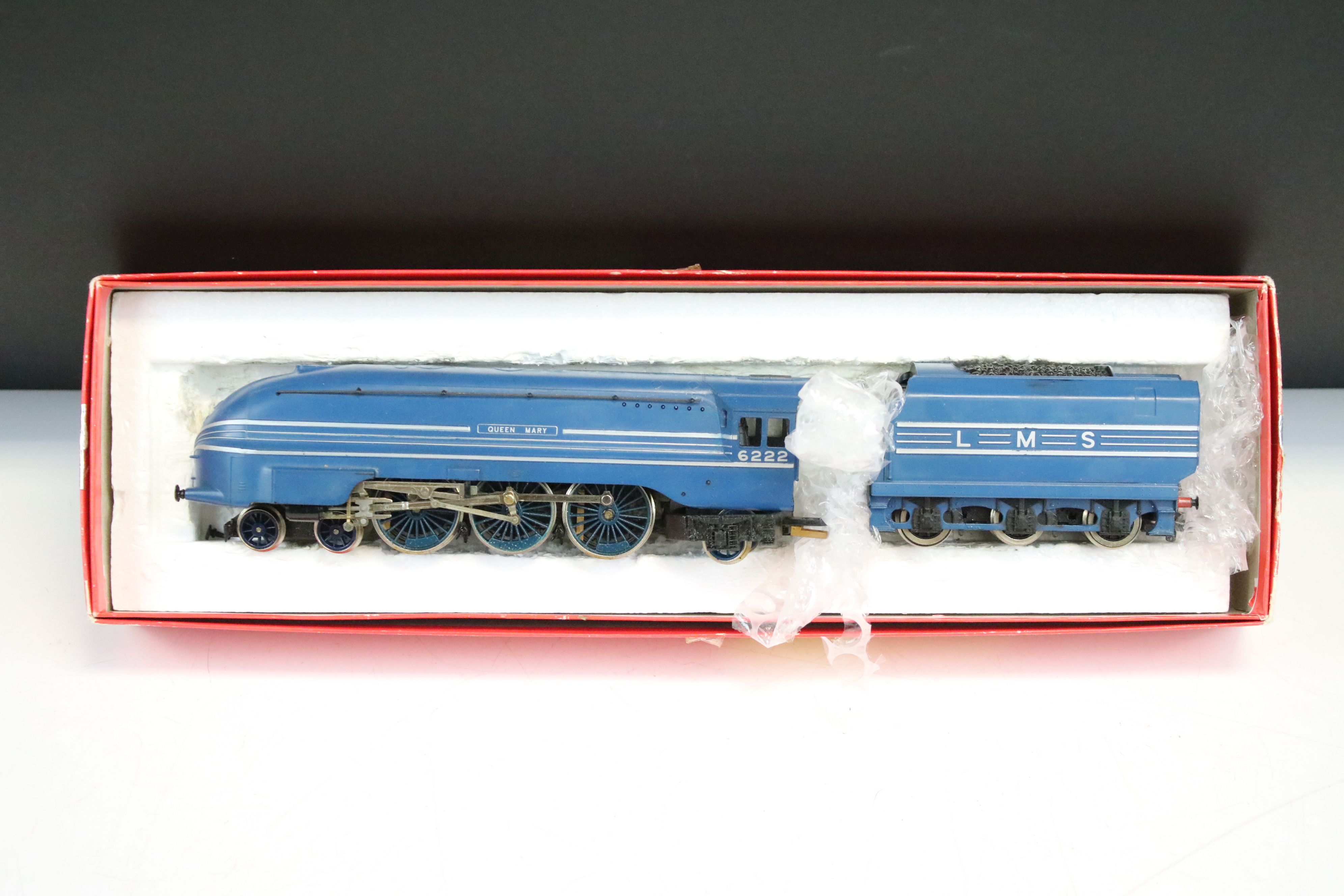 Six boxed Hornby OO gauge locomotives to include 2 z R068 BR Class 25 Diesel Blue, R069 HST Power/ - Image 5 of 10