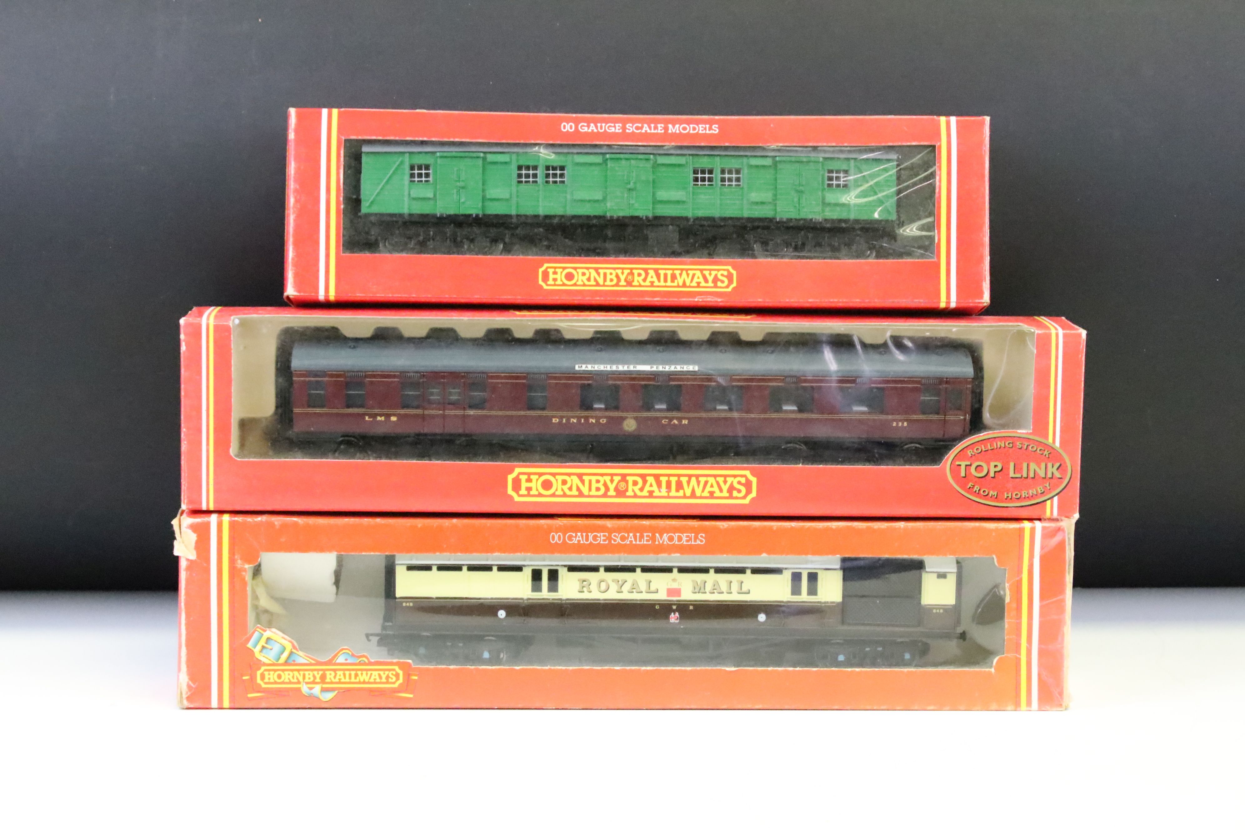 17 Boxed Hornby OO gauge items of rolling stock to include R4095 LMS 68ft Dining Car 235, R440 GWR - Image 7 of 7