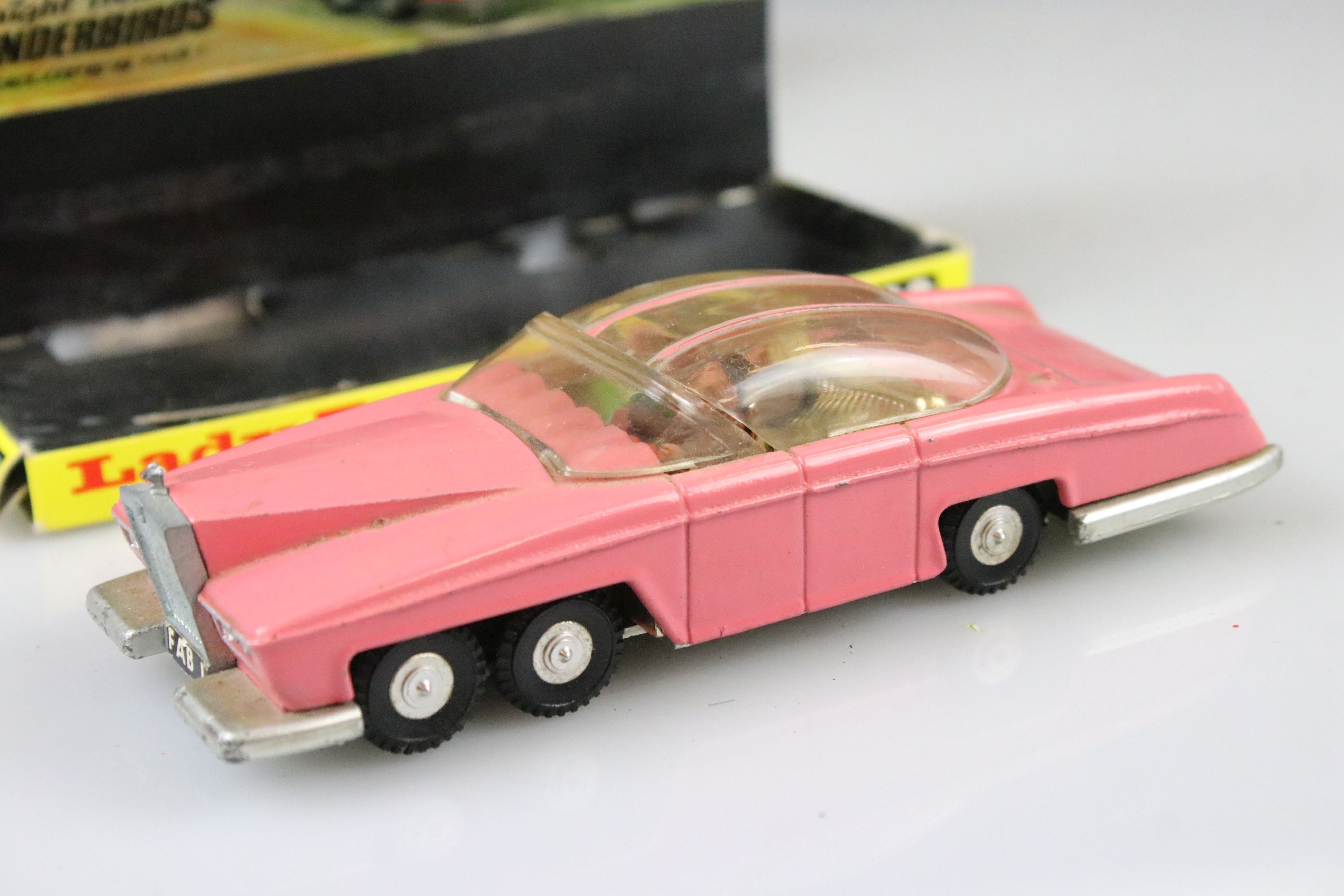 Boxed Dinky Thunderbirds 100 Lady Penelope's Fab 1 diecast model with both figures, no rocket or - Image 2 of 7