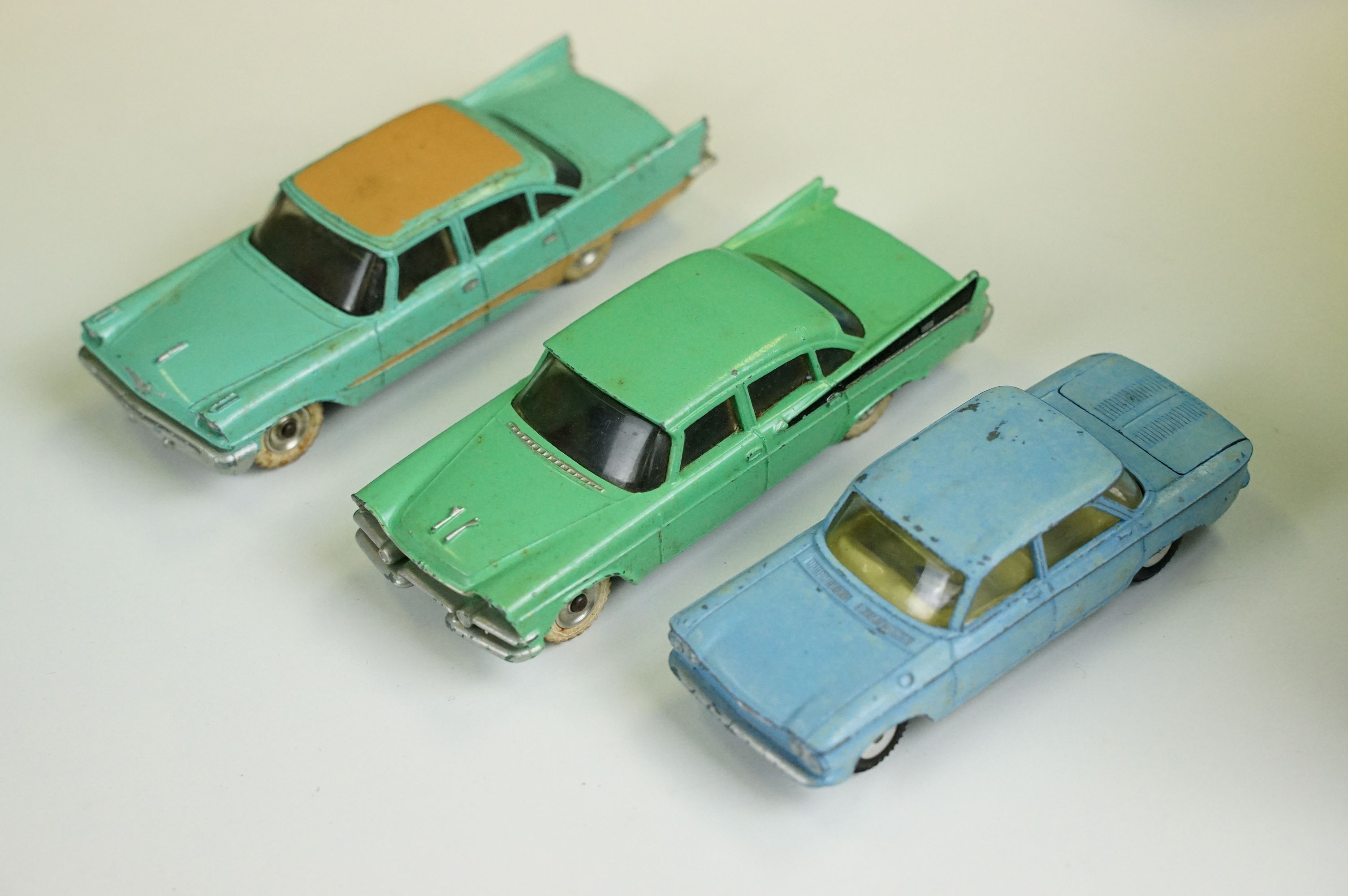35 Mid 20th C play worn diecast models to include Dinky, Triang & Corgi examples, featuring Triang - Image 11 of 13