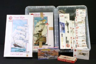 29 Boxed & unbuilt Airfix plastic models kits, mostly 1:72 scale military aircraft, to include 09253