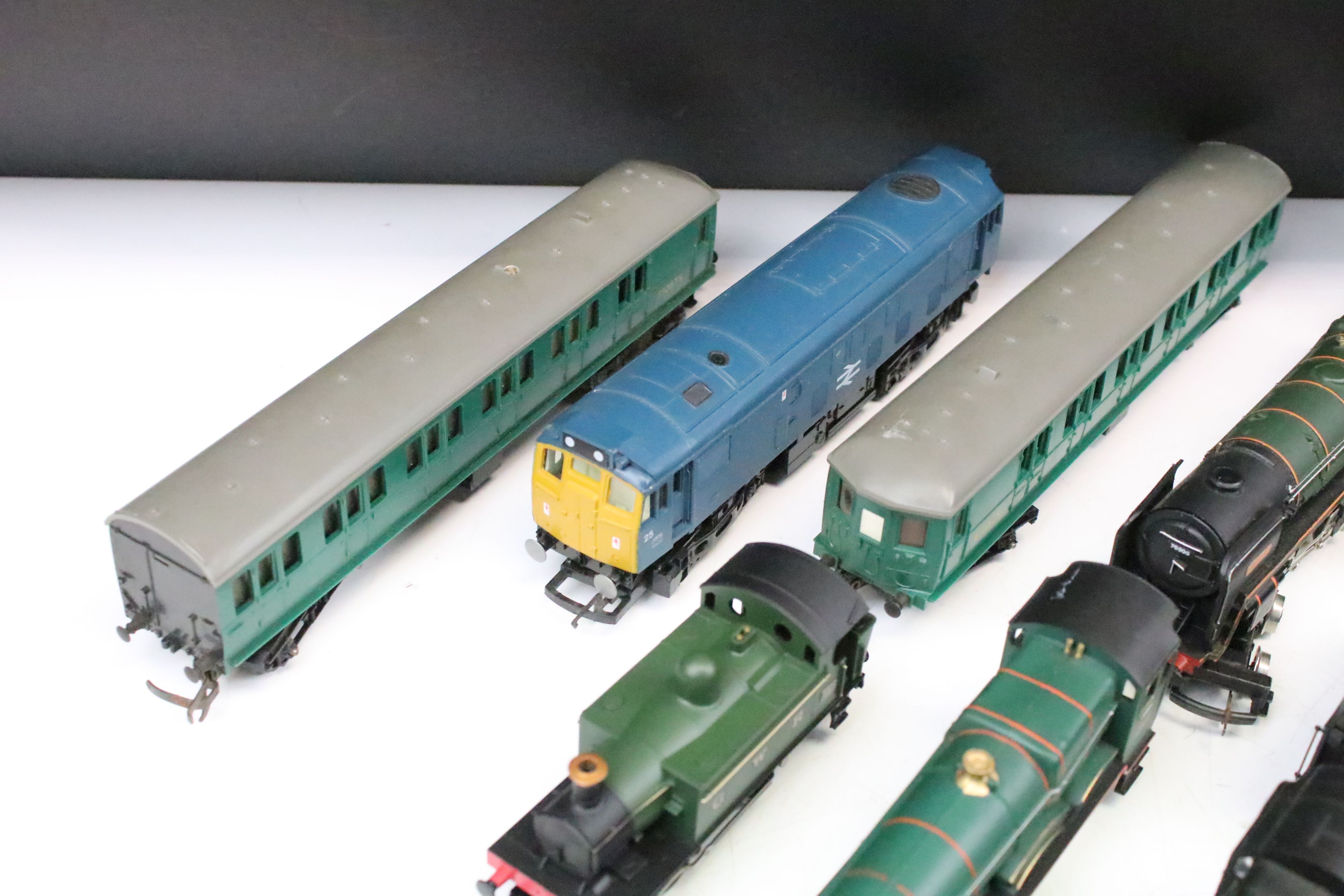 Eight OO gauge locomotives to include Hornby Lady Godiva, Hornby Kneller Hall, Hornby 0-4-0 - Image 5 of 6