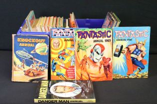 Books - 22 Annuals circa 1960s to include Fantastic (1968, 1969 1970), The Outer Limits Annual, TV