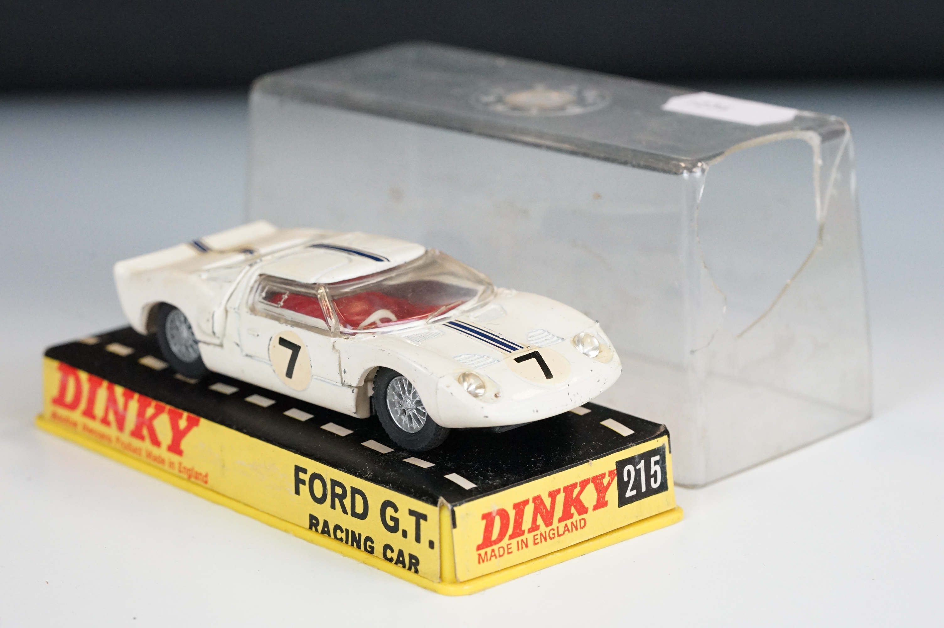 Two cased Dinky diecast models to include 164 Mk 4 Ford Zodiac & 215 Ford G.T. Racing Car (diecast - Image 15 of 23
