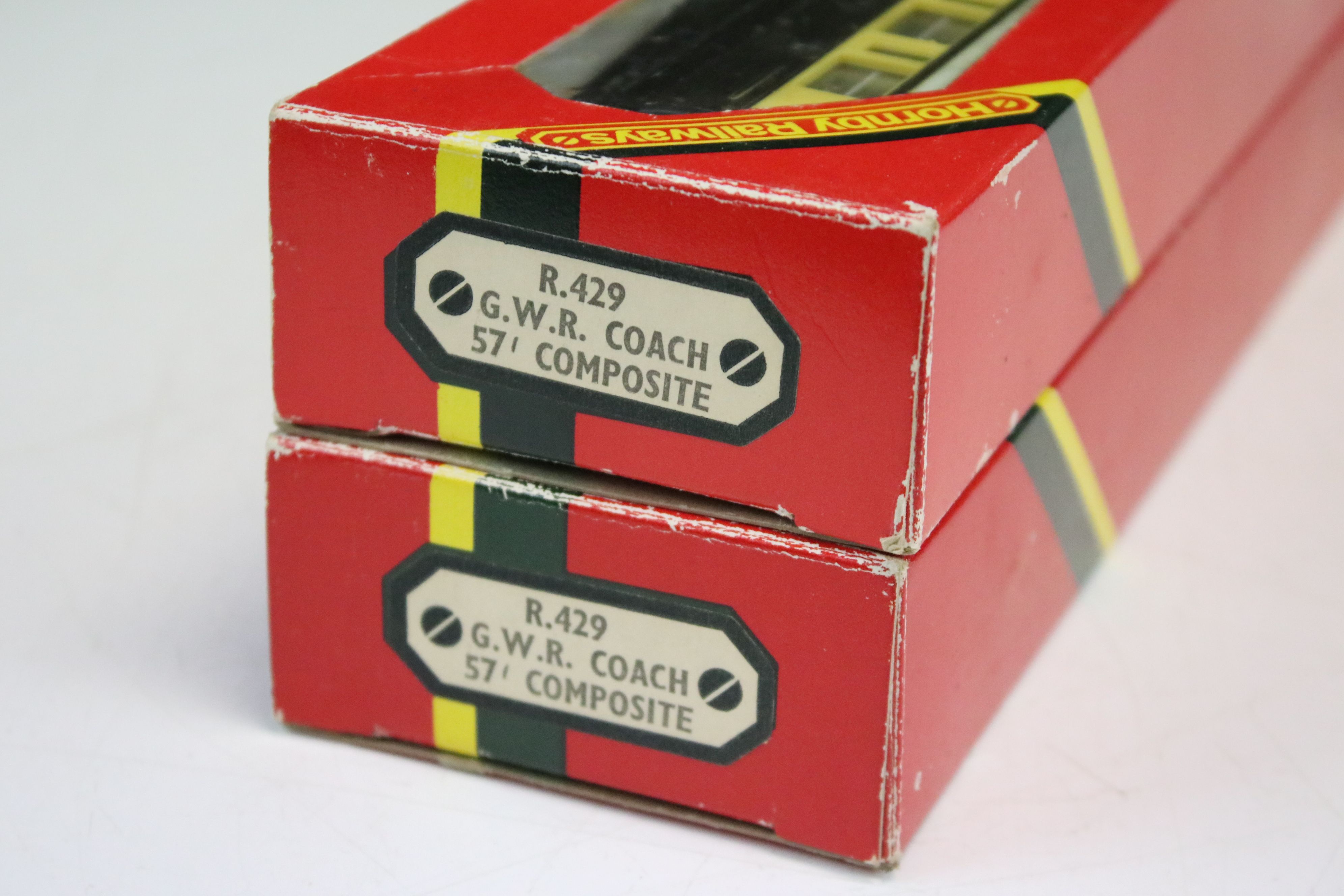 Group of OO gauge model railway to include boxed Hornby R761 GWR Kneller Hall locomotive, boxed - Image 10 of 14