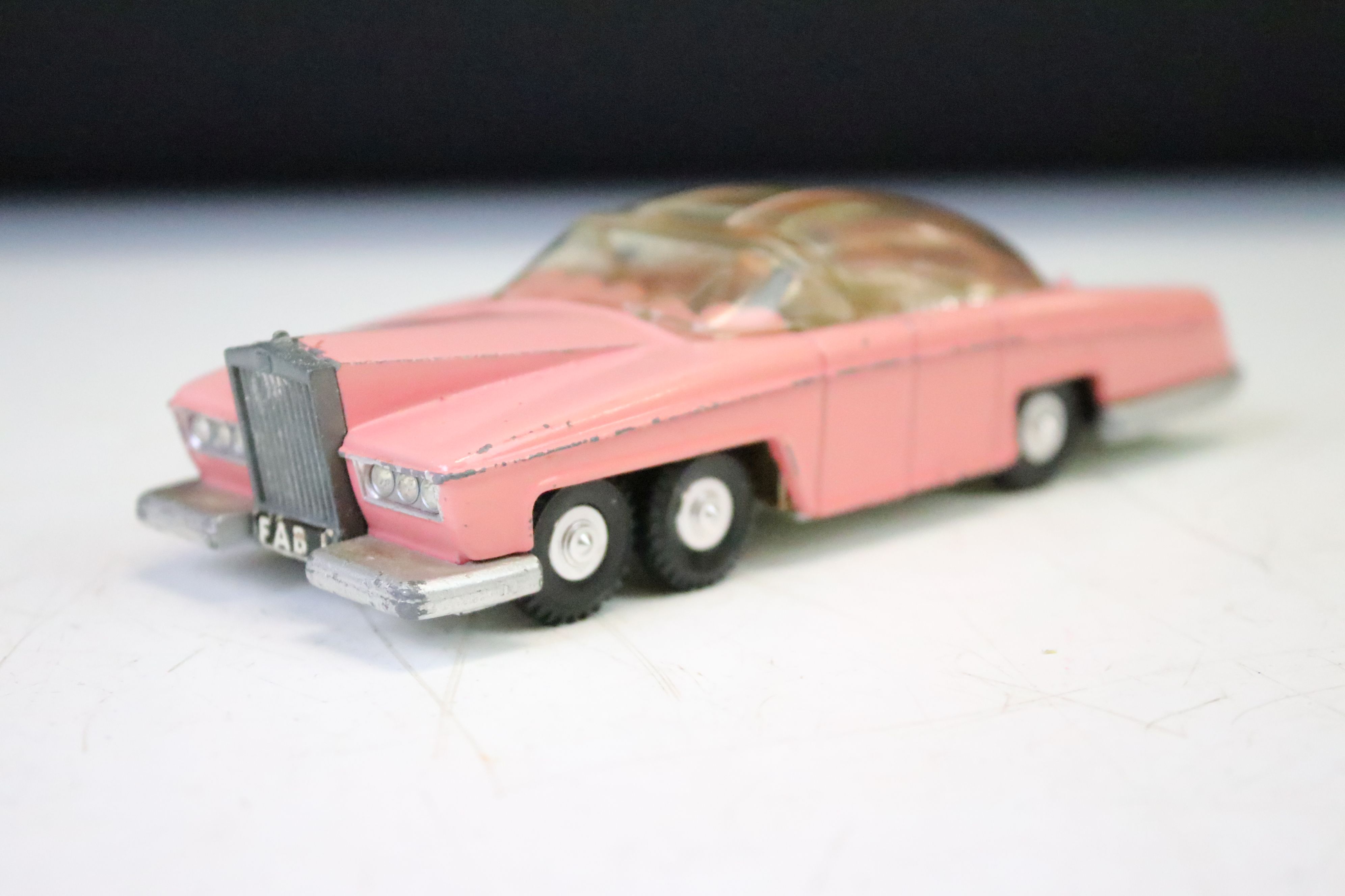 Boxed Dinky 100 Thunderbirds Lady Penelope Fab 1 diecast model, with both figure loose from seat - Image 2 of 5