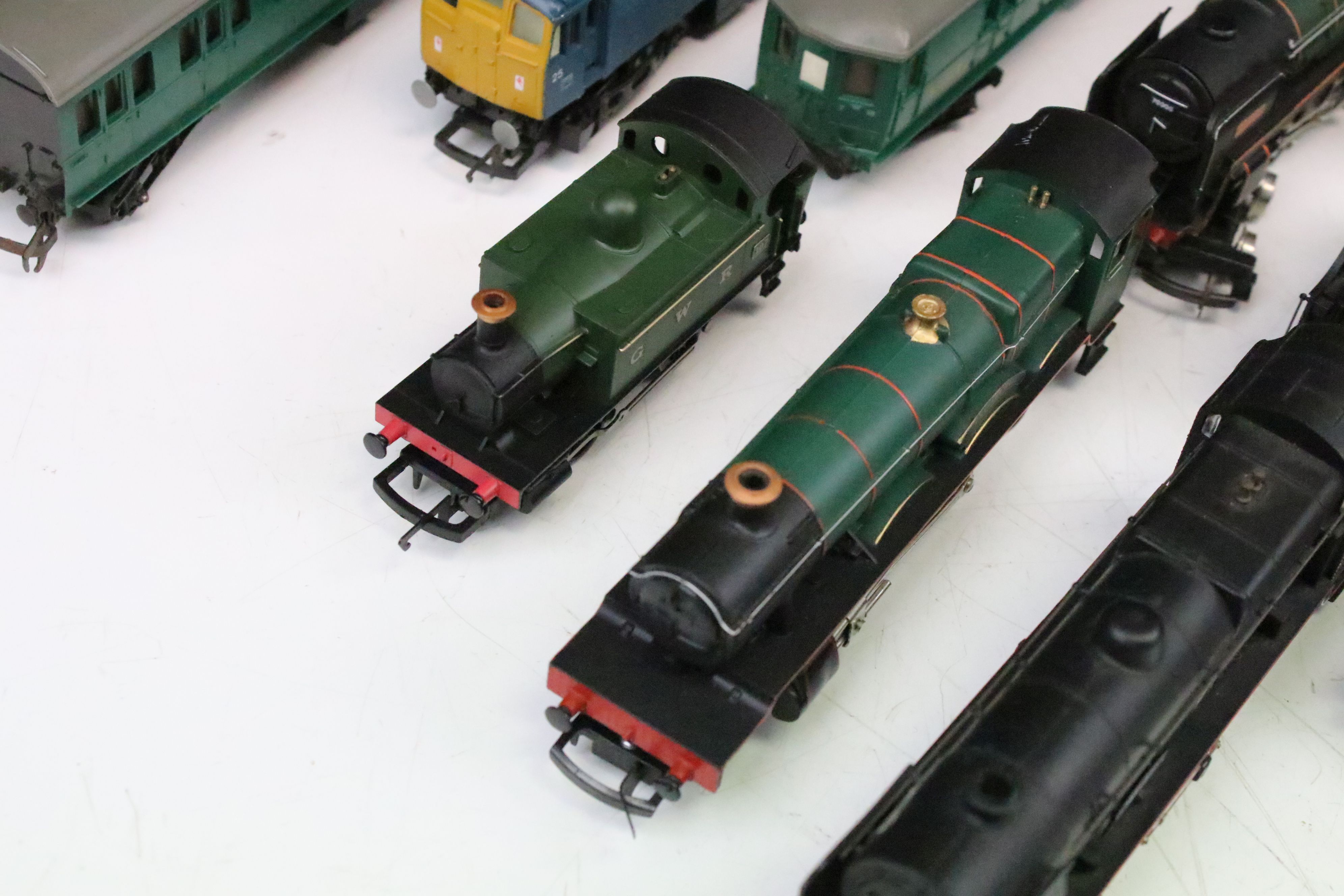 Eight OO gauge locomotives to include Hornby Lady Godiva, Hornby Kneller Hall, Hornby 0-4-0 - Image 3 of 6