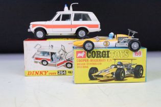 Two boxed diecast models to include Corgi 159 Cooper Maserati F1 in yellow with instructions (
