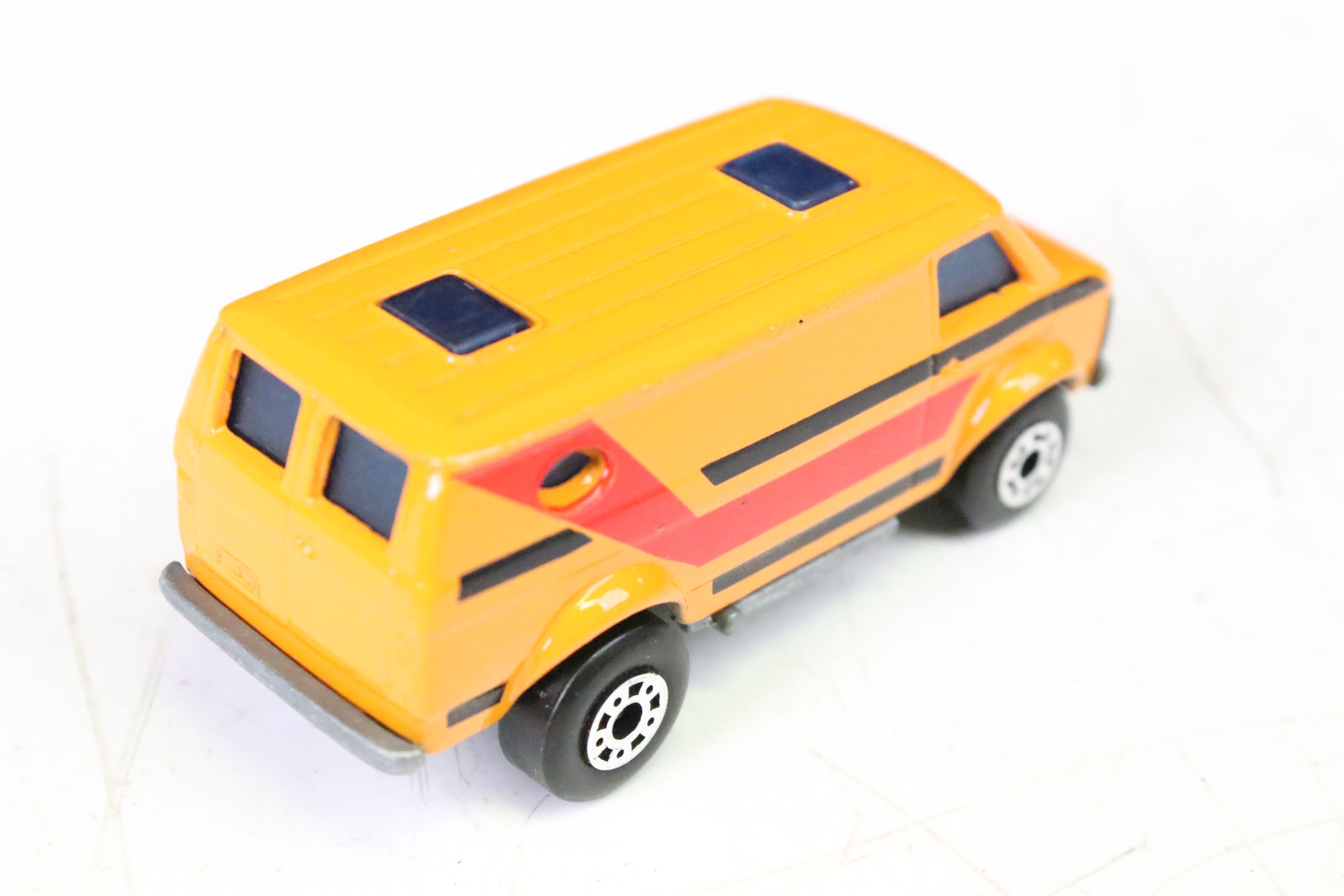 Ten boxed Matchbox 75 Series diecast models to include 68 Chevrolet Van, 63 Freeway Gas Tanker, 58 - Image 22 of 40