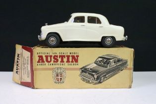 Boxed Victory Models Austin A 40/50 Cambridge battery operated scale model, in Ivory colourway. (