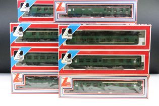 14 Boxed Lima OO gauge items of rolling stock, all coaches to include 305314, 305314, 305365 etc