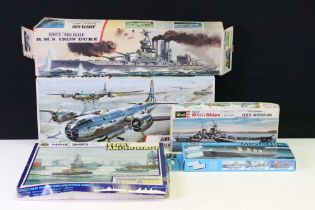 Boxed Hornby Minic Ships 1/2000 Fleet Anchorage set (complete and excellent with some box wear to