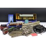 Quantity of Hornby Dublo model railway to include 2 x locomotives (0-6-2 LNER 9596 and 0-6-2 BR