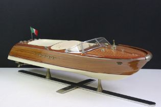 Authentic Models AM Aquarama Italian runabout model boat, on stand, 26" in length