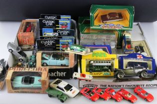 19 Boxed diecast models to include Corgi, Classic Car Collection, Havana Club etc plus a group of