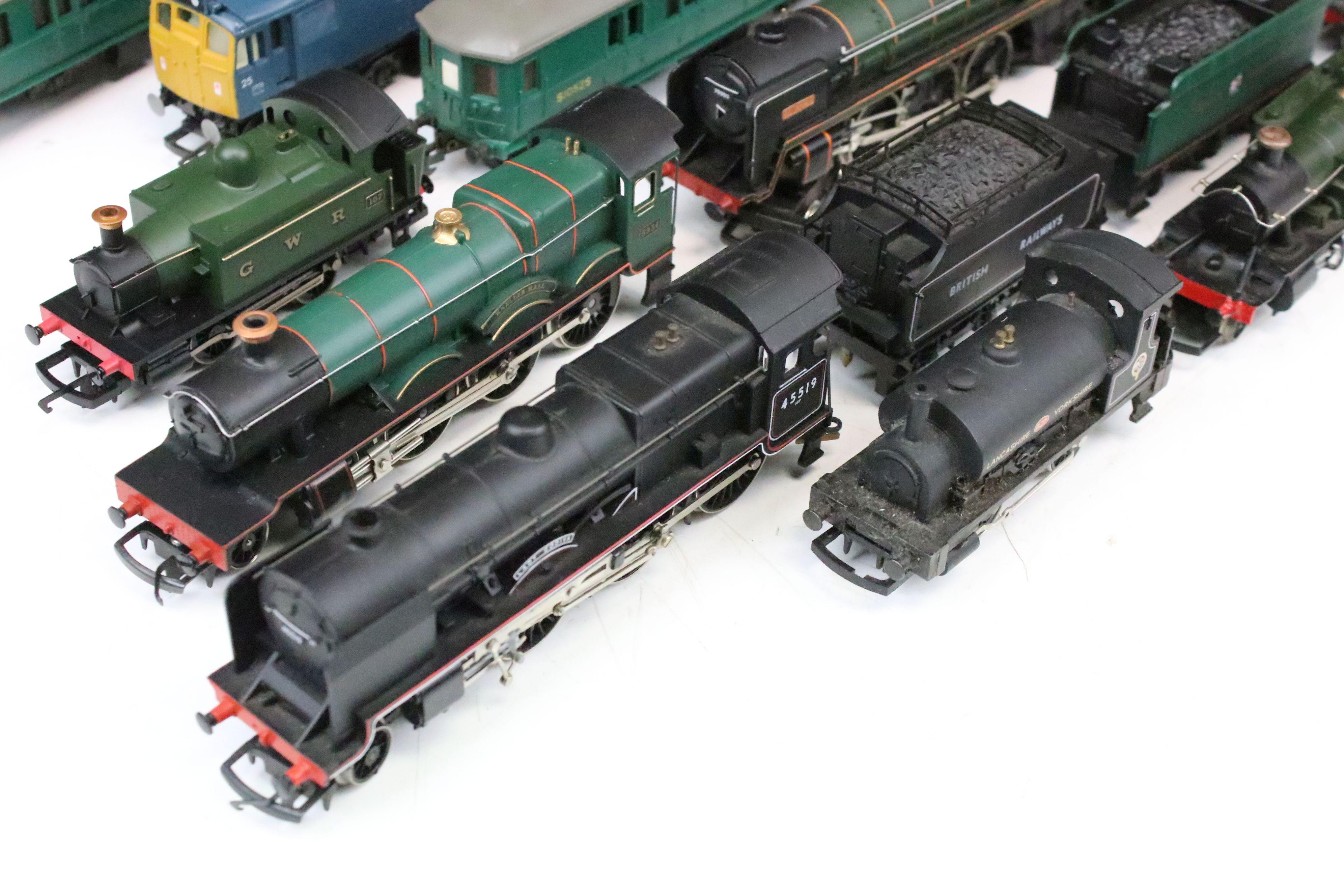 Eight OO gauge locomotives to include Hornby Lady Godiva, Hornby Kneller Hall, Hornby 0-4-0 - Image 2 of 6