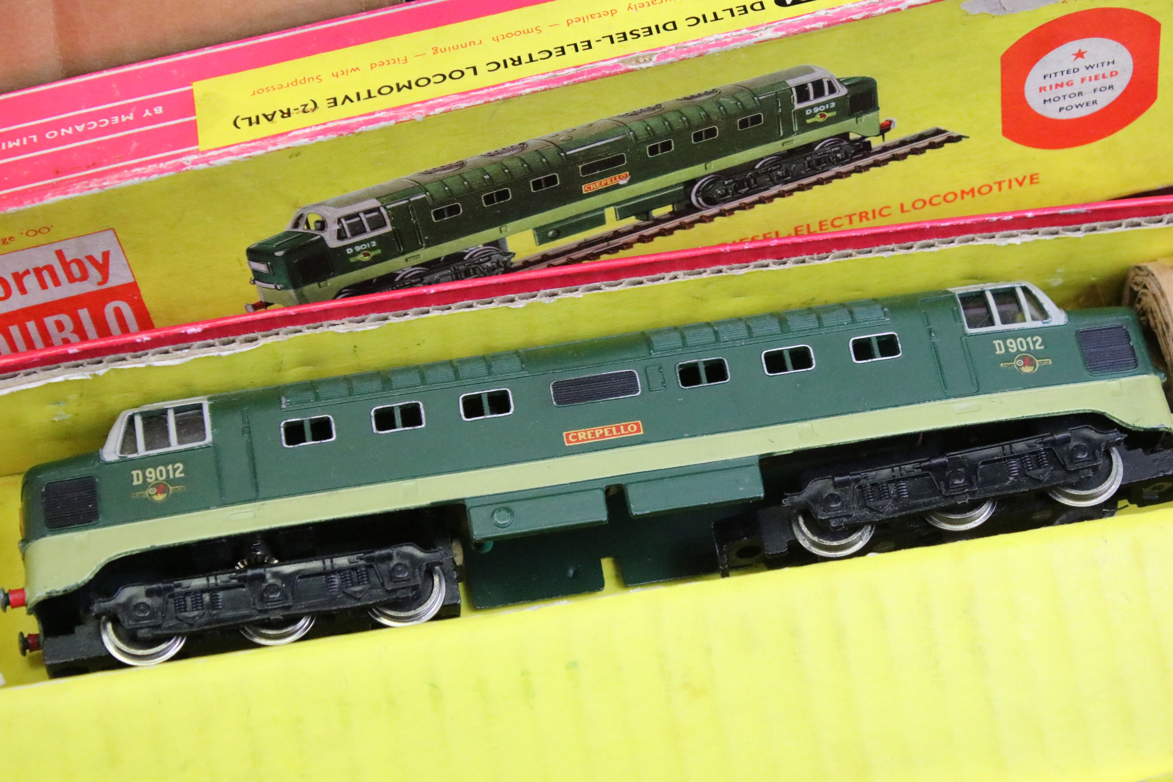 Collection of Hornby Dublo and OO gauge model railway to include boxed 2234 Deltic Diesel Electric - Image 4 of 11