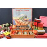 Collection of Hornby O gauge model railway to include boxed No 2 Mixed Goods Set featuring 4 x items