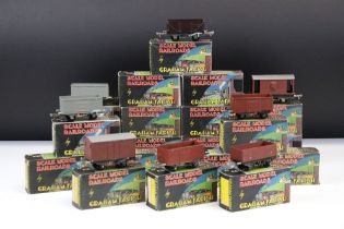 20 Boxed Graham Farish OO gauge Scale Model Railroads items of rolling stock, all wagons and vans