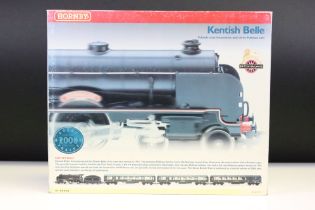 Boxed Hornby OO gauge R2079 Kentish Belle Train Pack complete with Schools Class locomotive, 3 x