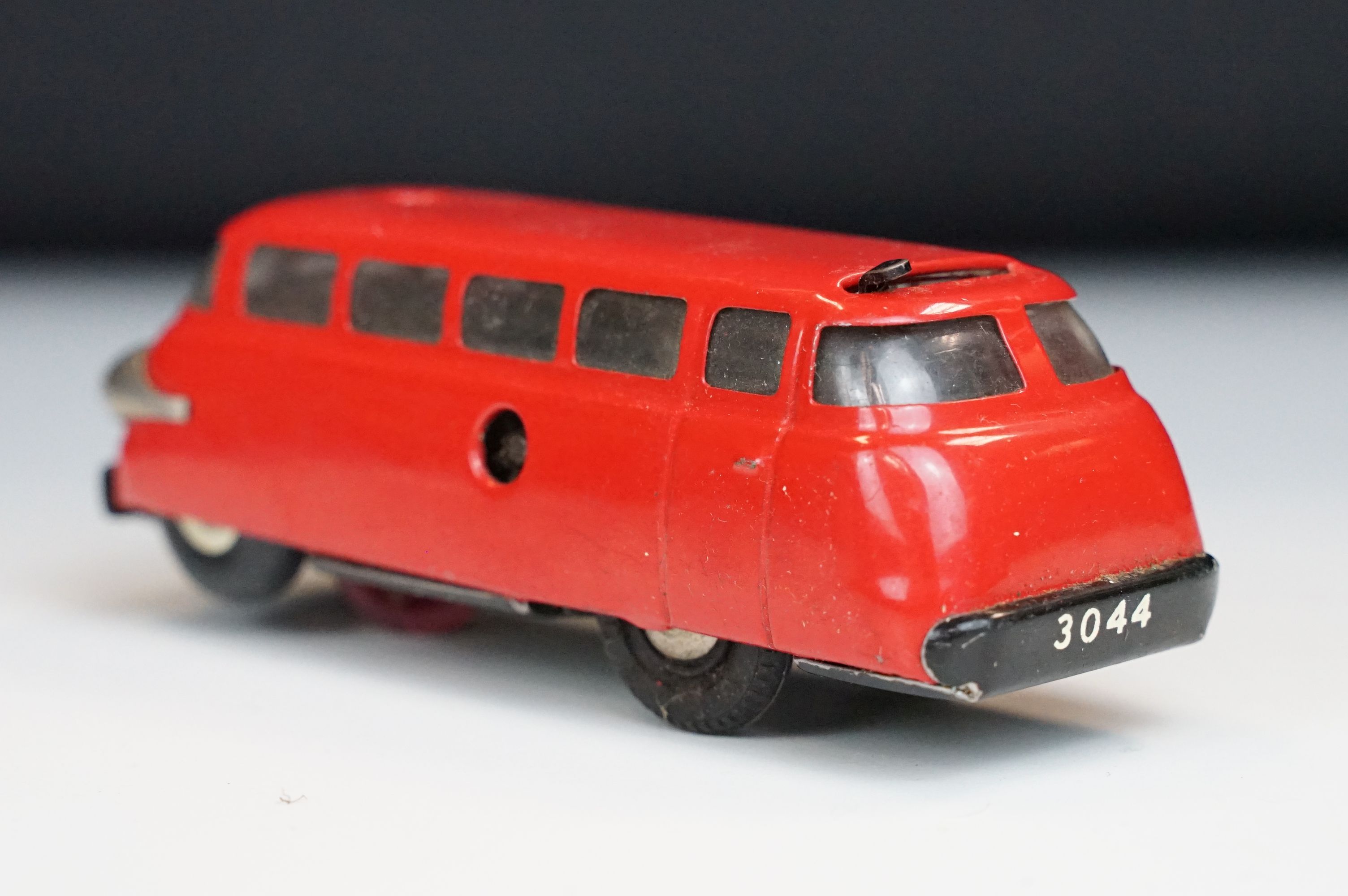 Three Schuco tin plate clockwork 3044 Varianto Bus models to include 2 x red and 1 x blue, no - Image 11 of 12