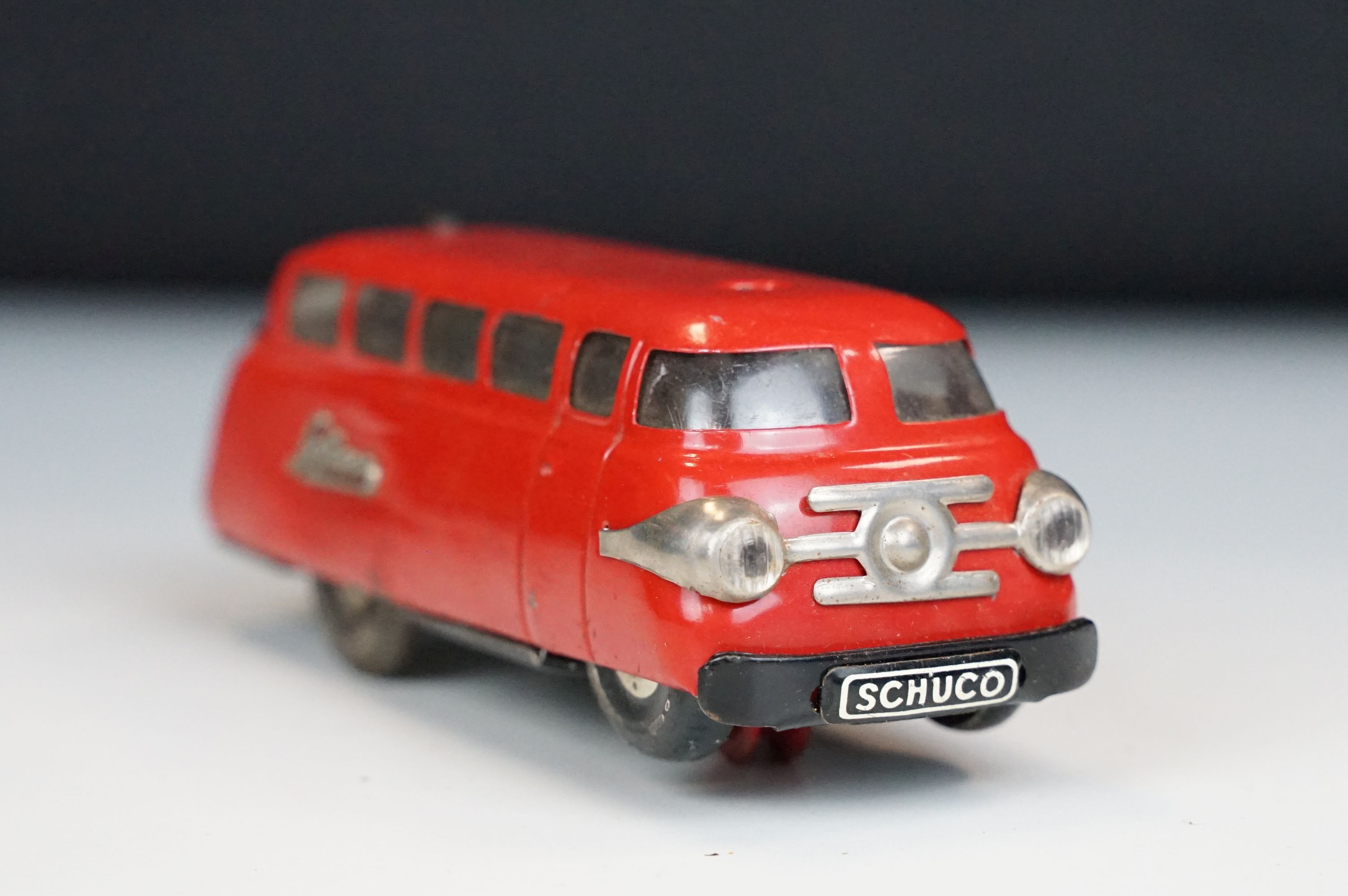Three Schuco tin plate clockwork 3044 Varianto Bus models to include 2 x red and 1 x blue, no - Image 3 of 12