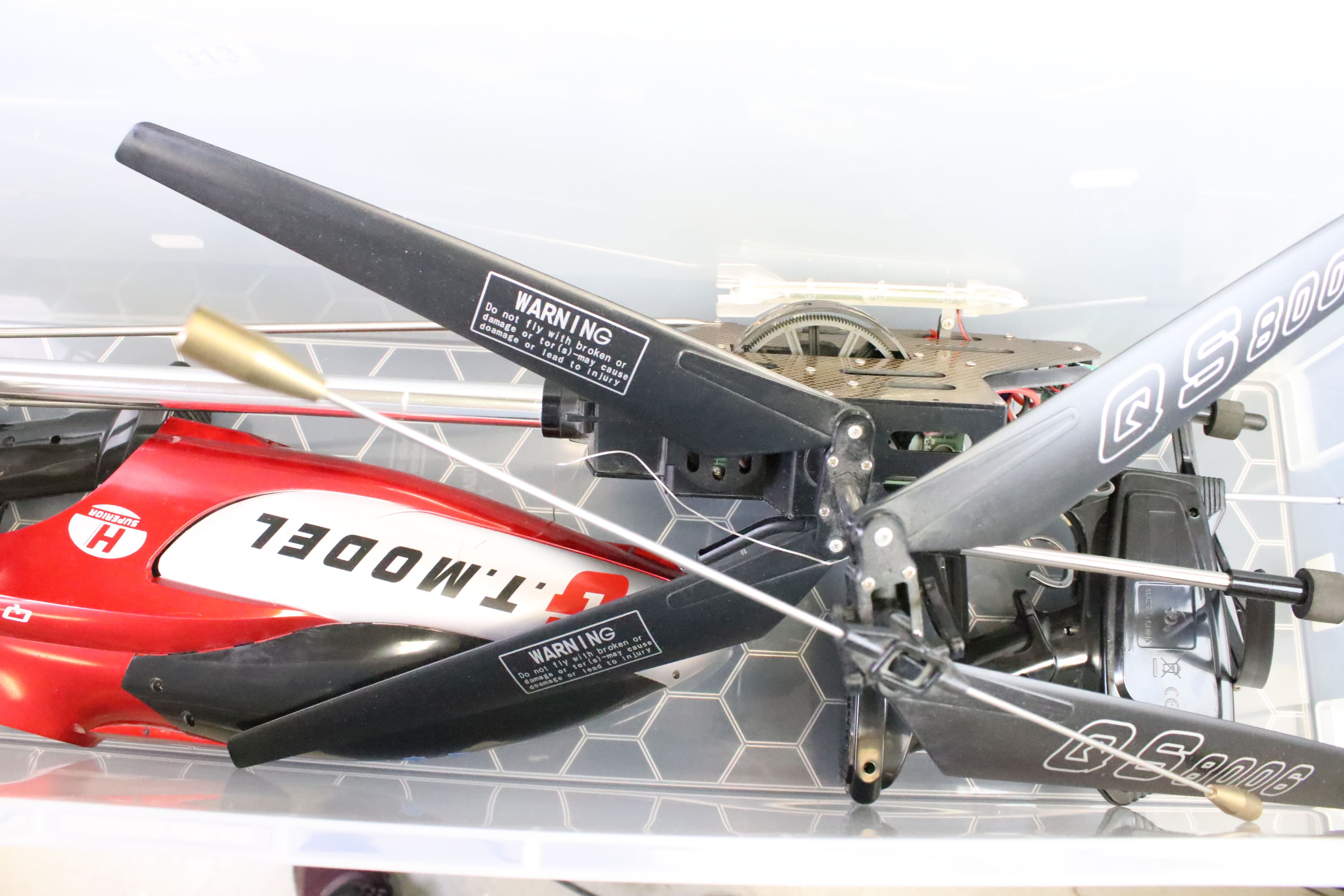 Radio Control - A collection of seven R/C models to include helicopters, cars and a drone, featuring - Image 5 of 7