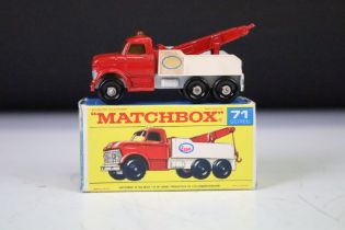 Boxed Matchbox 71 Wreck Truck ESSO diecast model in red / white with amber windows and ribbed load