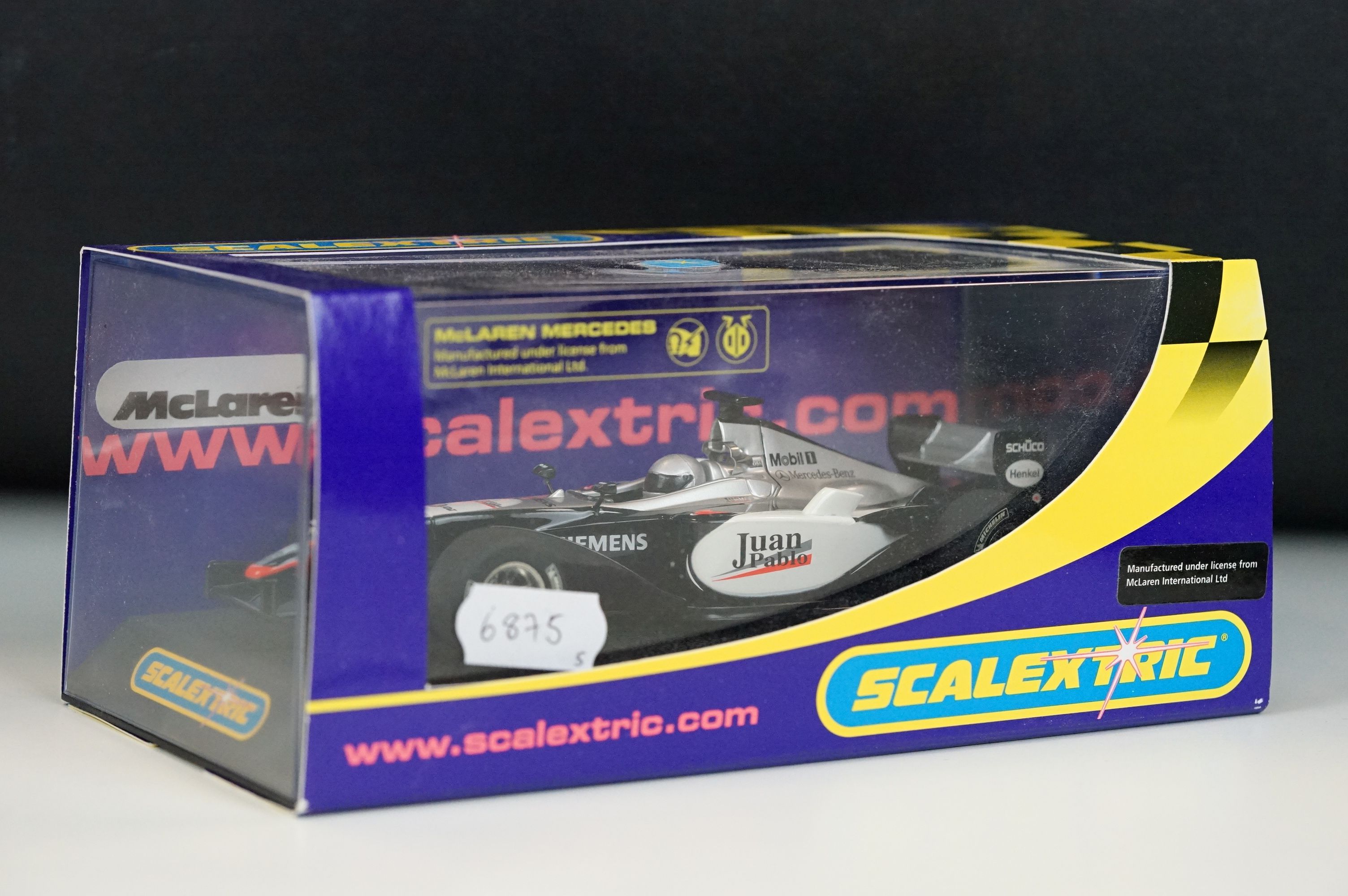 Five boxed / cased Scalextric slot cars to include C2667 McLaren Mercedes F1 MP4 16 No 10, C2677 - Image 6 of 11