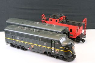 USA Trains G scale EMD F3 Pennsylvania 9679 Diesel Locomotive and Pennsylvania 9680 Power Car plus a