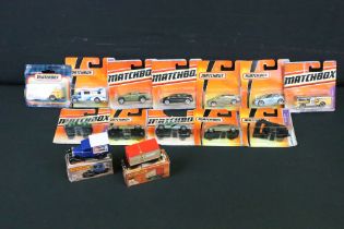 14 Boxed / carded diecast models to include 2 x 75 Series (25 Flat Car / Container (elastic band