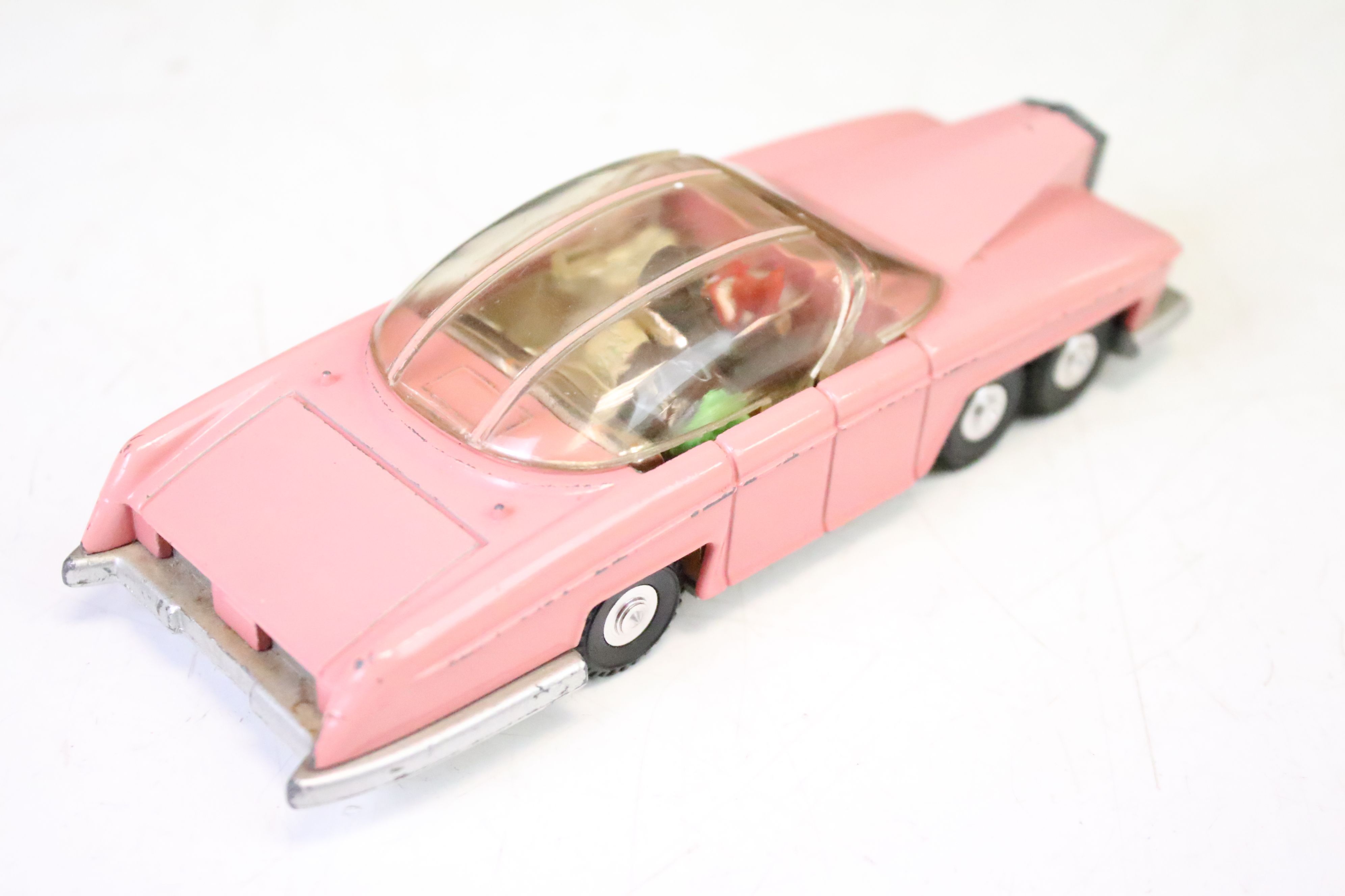 Boxed Dinky 100 Thunderbirds Lady Penelope Fab 1 diecast model, with both figure loose from seat - Image 3 of 5