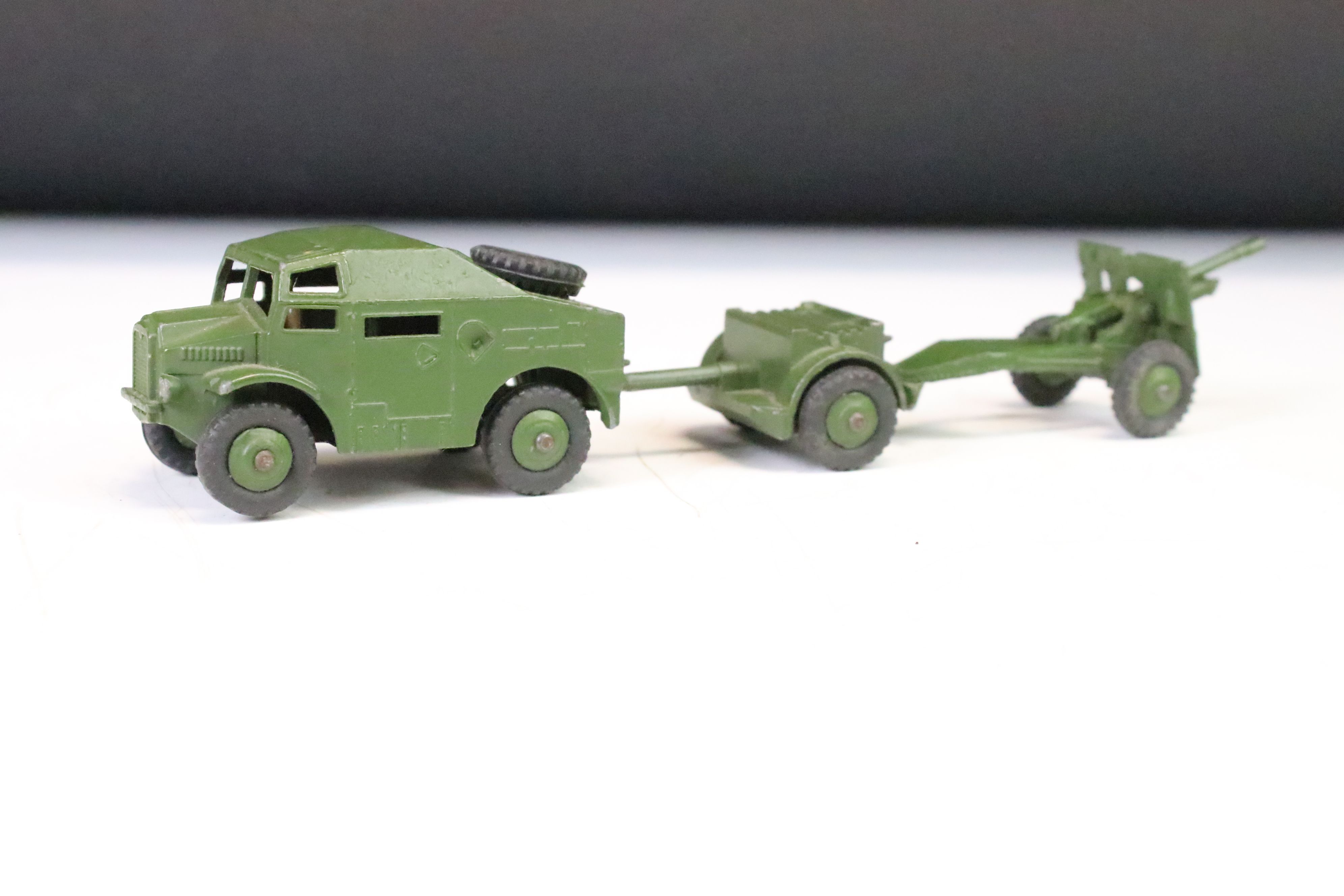 Three boxed Dinky military diecast models to include 697 25-Pounder Field Gun Set, 660 Tank - Image 2 of 13