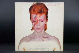 Vinyl - David Bowie Aladdin Sane (RCA 1001) orange RCA Victor label, Victor to right, gatefold