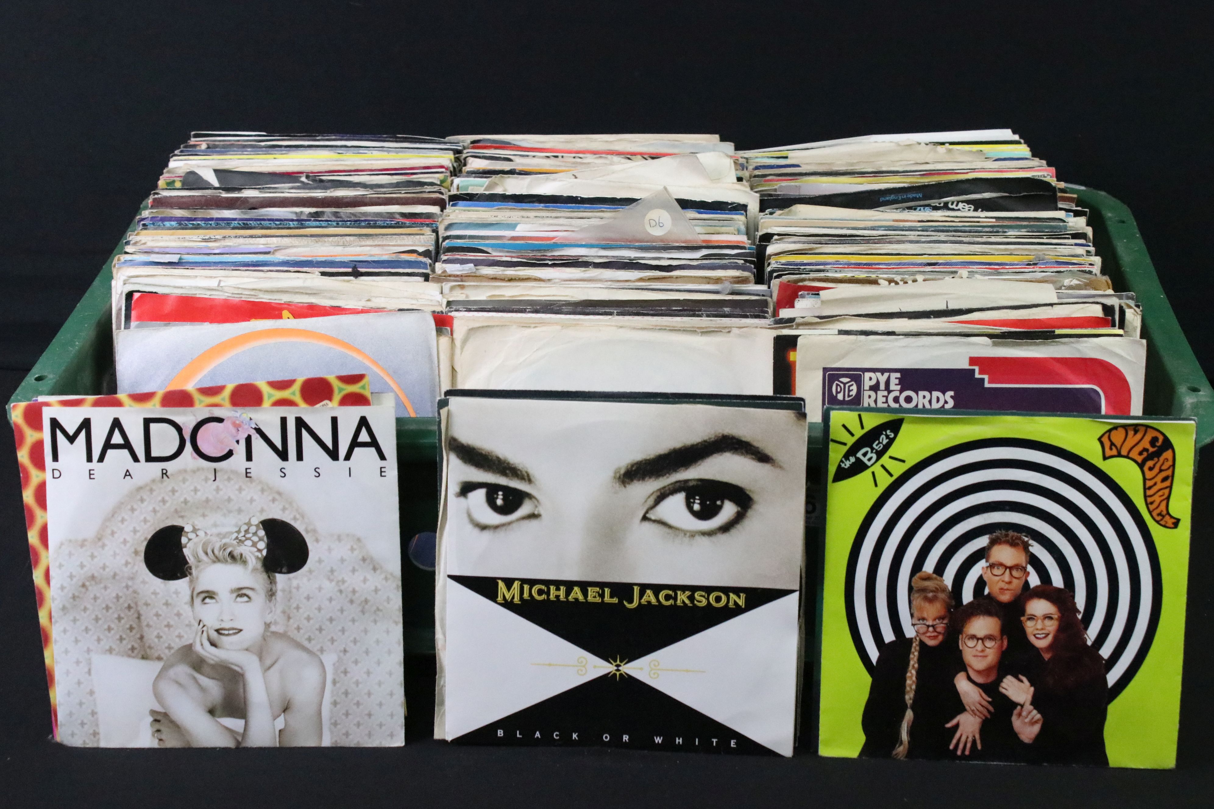 Vinyl - Over 300 Rock, Pop, Soul, Dance 7" singles to include Madonna, Stevie Wonder, Michael