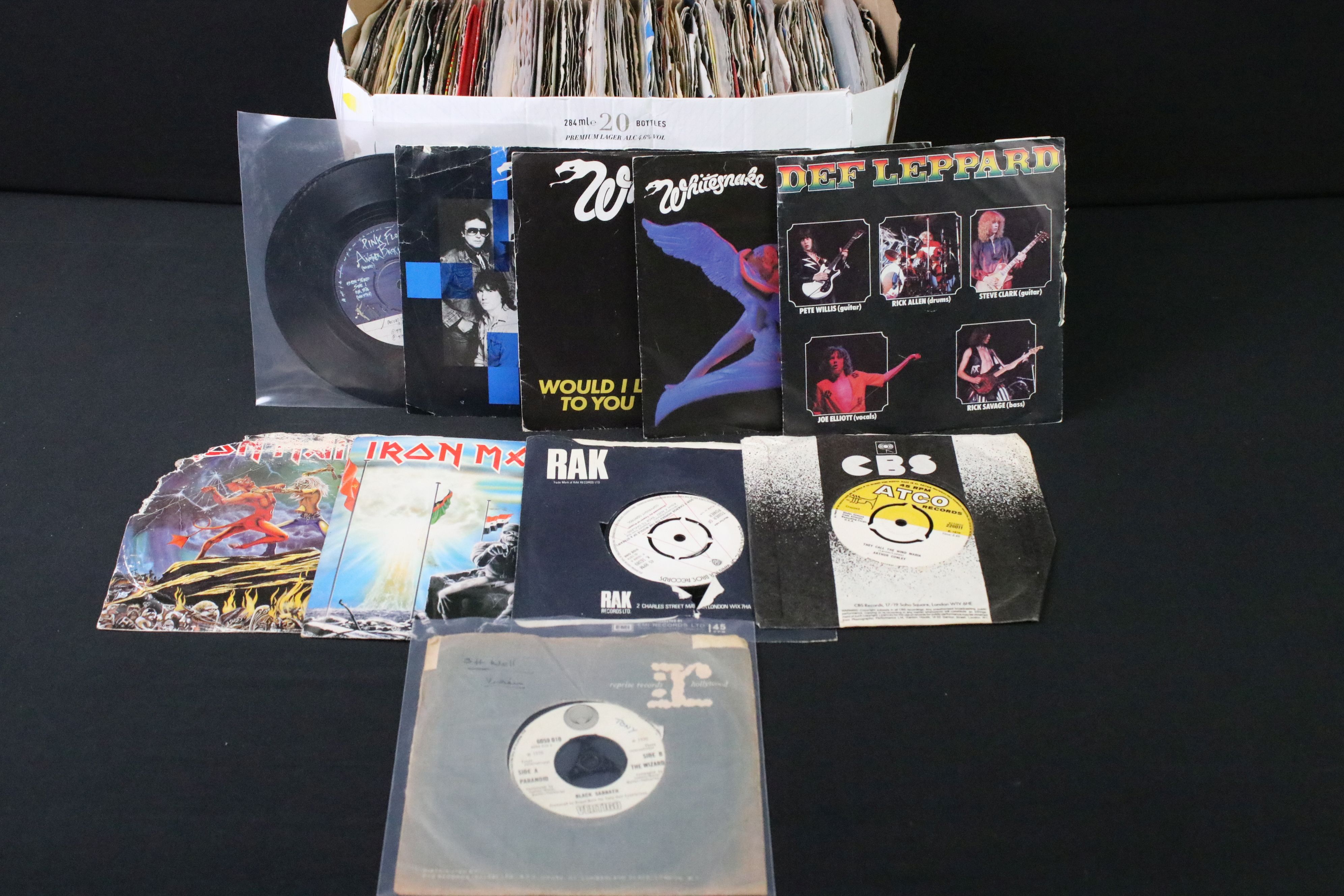 Vinyl - Over 100 1970s and 1980s 7” singles including Heavy Metal, New Wave and Soul and some