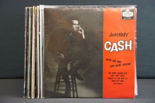 Vinyl - 14 Johnny Cash LPs spanning his career featuring early pressings, and various labels to