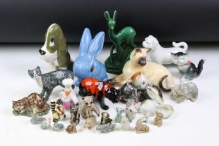 Collection of ceramic animal figures to include Beswick Siamese cat (no. 1558), Beswick Alice Series